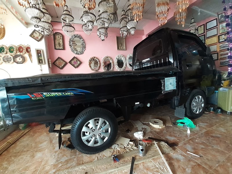 Mengangkut Barang di Cilacap? Ini Solusi Cepat & Aman!